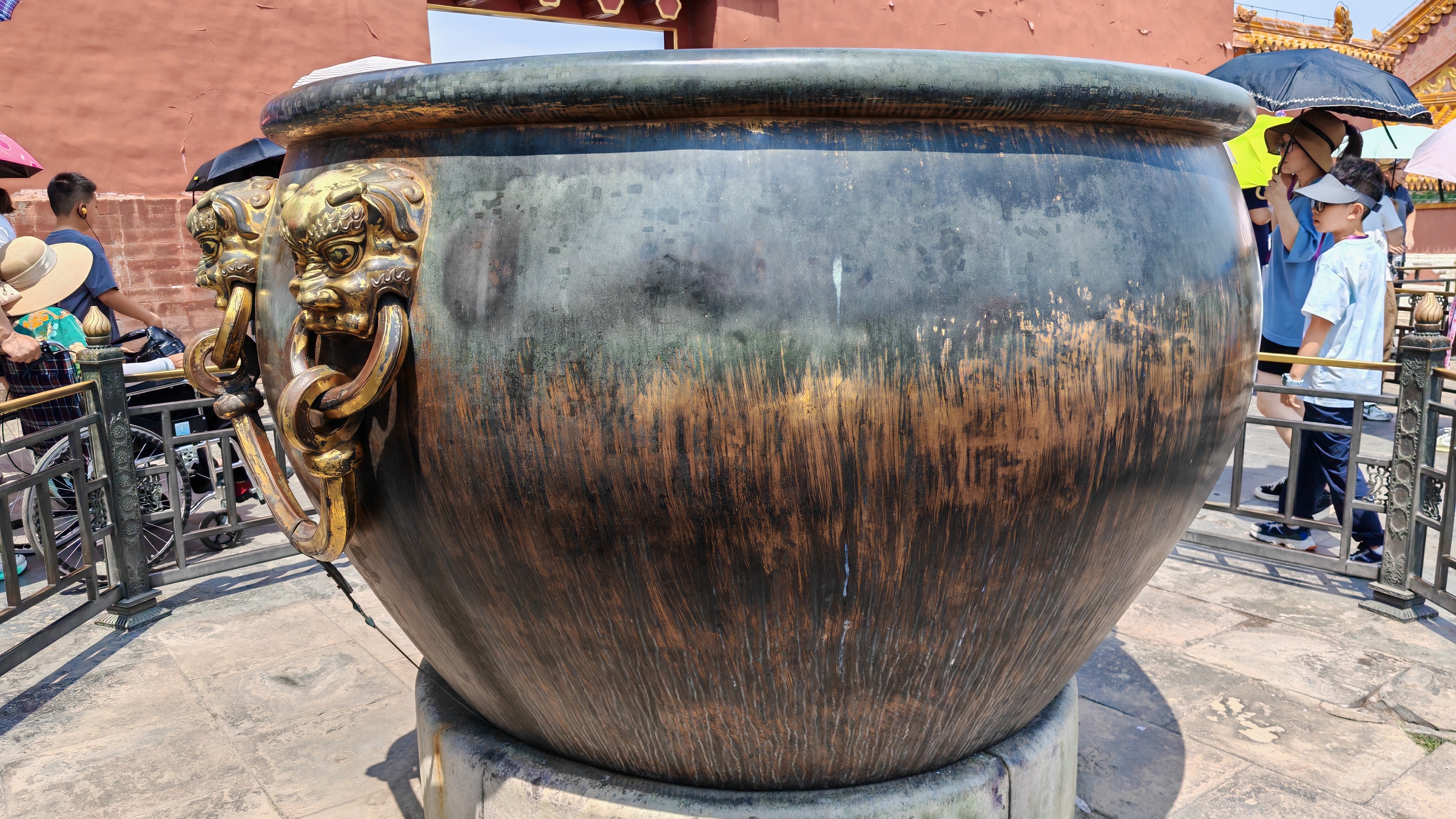 爱国主义教育 缸